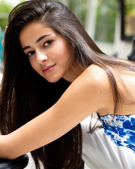 Ananya Pandey Porn Videos